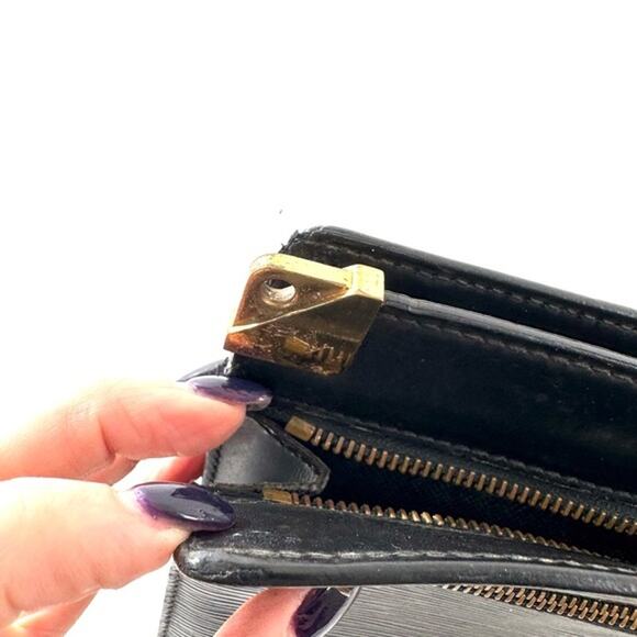 Louis Vuitton Black Briefcase - Picture 12 of 16